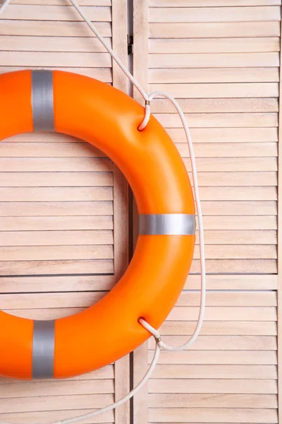 Boya Salvavidas Naranja Sobre Fondo Madera Equipo Rescate — Foto de Stock