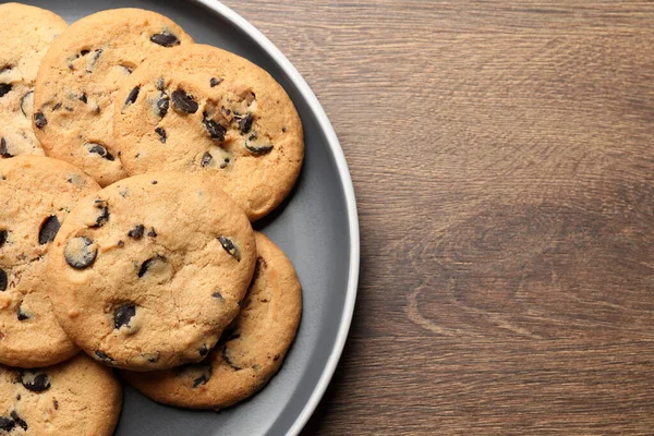 Delicious Chocolate Chip Cookies Wooden Table Top View Space Text — Stock Photo, Image