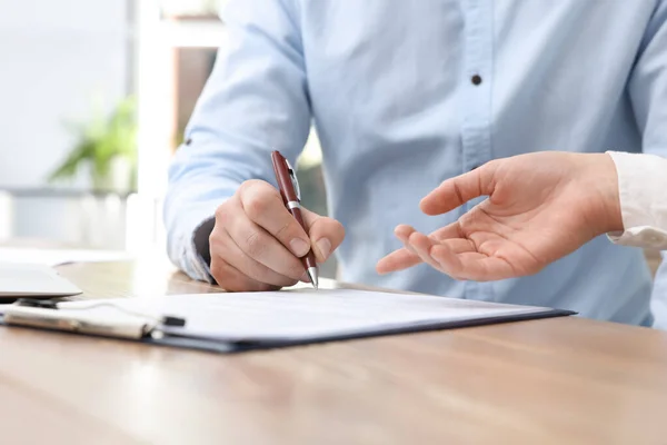 Businesspeople Signing Contract Table Office Closeup Royalty Free Stock Photos