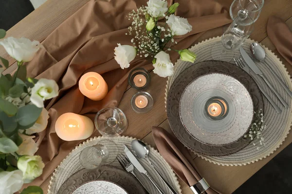 Cadre Table Festive Avec Belles Bougies Décor Floral Plat — Photo
