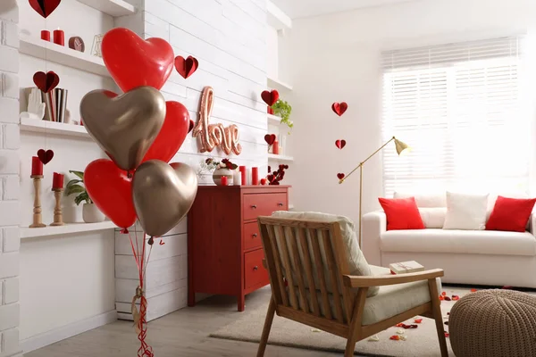 Gemütliches Wohnzimmer Zum Valentinstag Dekoriert — Stockfoto