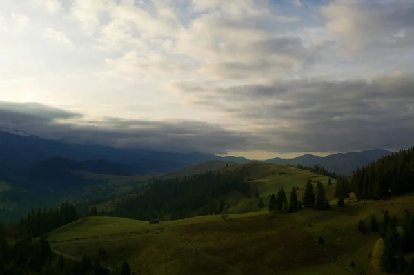 Aerial View Beautiful Mountain Landscape Cloudy Day — Fotografia de Stock