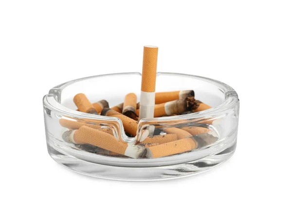 Пепельница Стаканами Сигарет Изолированными Белом — стоковое фото