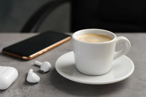 Tasse Espresso Auf Grauem Tisch Büro Kaffeepause — Stockfoto