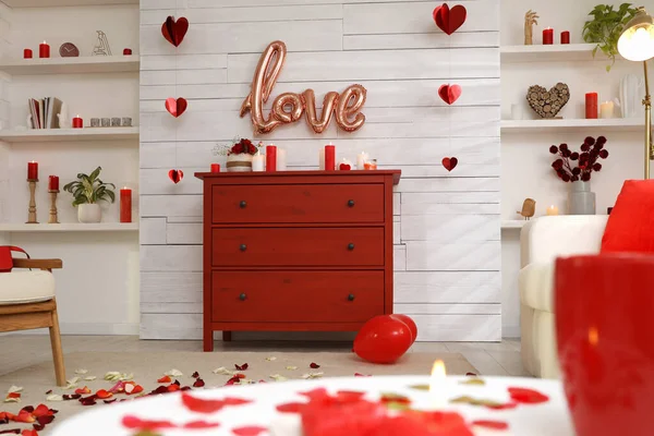 Gemütliches Wohnzimmer Zum Valentinstag Dekoriert — Stockfoto