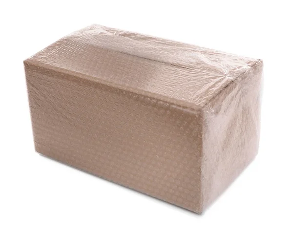 Χάρτινο Κουτί Συσκευασμένο Περιτύλιγμα Φυσαλίδων Απομονωμένο Λευκό — Φωτογραφία Αρχείου