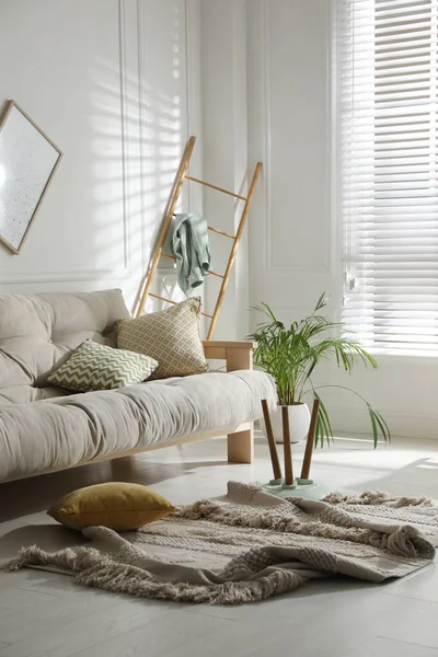 View Messy Living Room Interior Earthquake — Stock Photo, Image