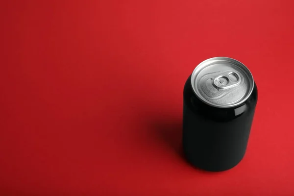 Black Can Energy Drink Red Background Space Text — Stock Photo, Image