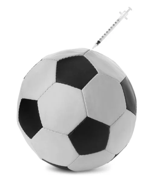 Bola Futebol Com Seringa Isolada Sobre Branco Conceito Dopagem — Fotografia de Stock