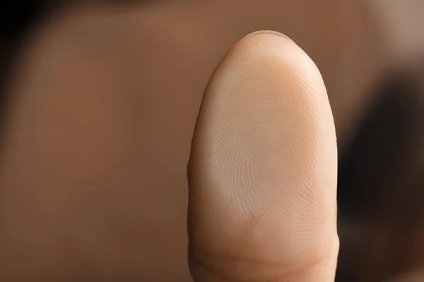 Mujer Presionando Dedo Superficie Vista Cerca Escaneo Huellas Dactilares —  Fotos de Stock