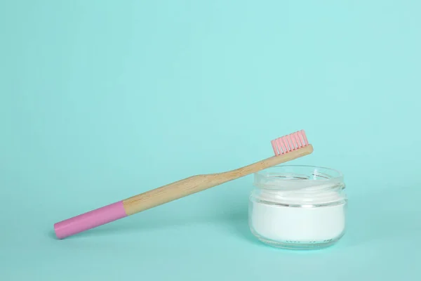 Bamboo Toothbrush Bowl Baking Soda Turquoise Background — Stock Photo, Image