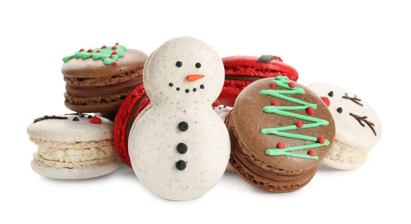 Maravilhosamente Decorados Macarons Natal Fundo Branco — Fotografia de Stock