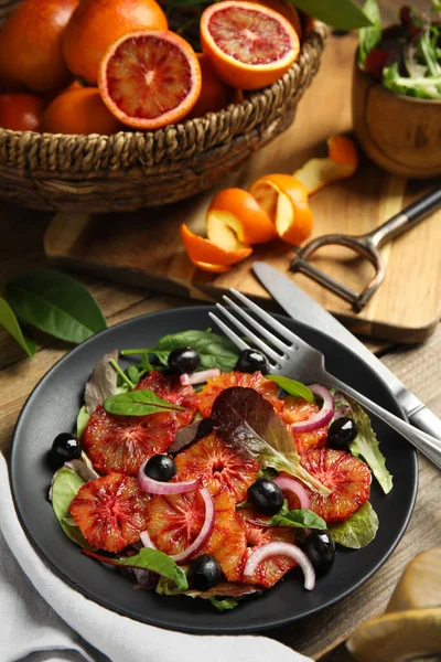 Deliciosa Ensalada Naranja Siciliana Servida Sobre Mesa Madera — Foto de Stock