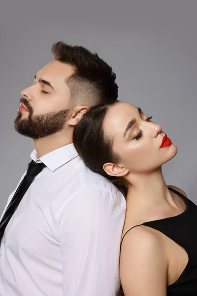 Frumos Barba Sexy Doamnă Fundal Gri — Fotografie, imagine de stoc