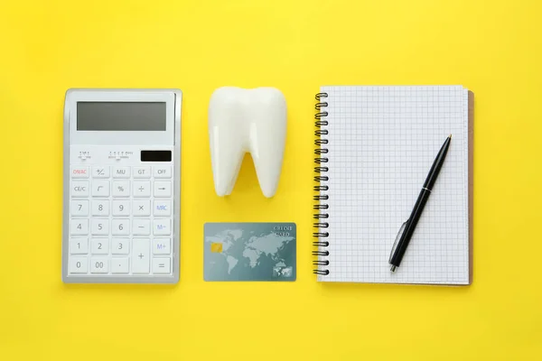 Flat Lay Composition Ceramic Model Tooth Credit Card Yellow Background — Stock Photo, Image