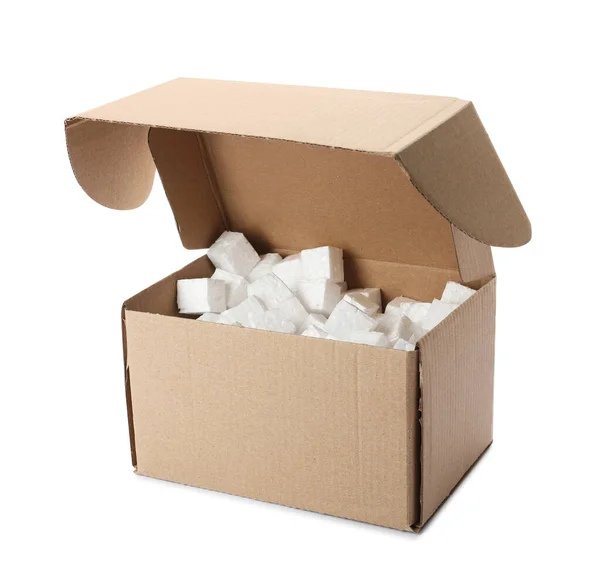 Caja Cartón Con Cubos Espuma Poliestireno Aislados Blanco —  Fotos de Stock