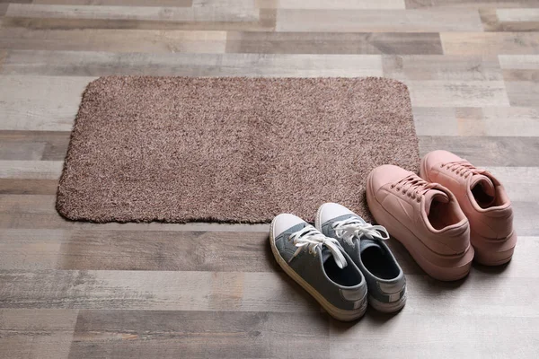 New Clean Door Mat Shoes Floor — Stock Photo, Image