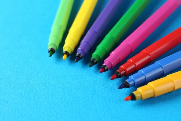 Muchos Marcadores Colores Sobre Fondo Azul Claro Espacio Para Texto — Foto de Stock