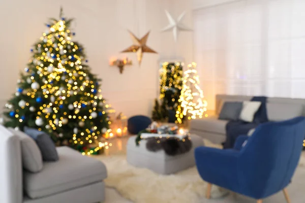 Vista Turva Quarto Festivamente Decorado Com Árvore Natal Móveis — Fotografia de Stock