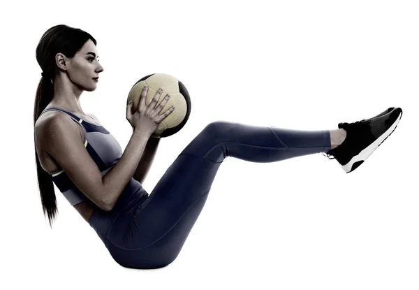 Αθλητική Γυναίκα Κάνει Άσκηση Μπάλα Ιατρική Απομονώνονται Λευκό — Φωτογραφία Αρχείου