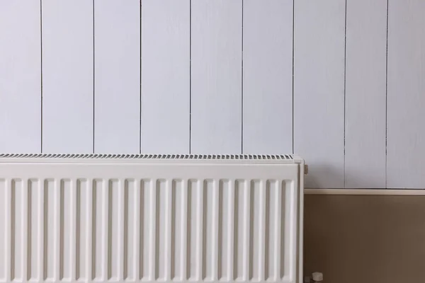 Radiateur Moderne Sur Mur Bois Blanc Système Chauffage Central — Photo