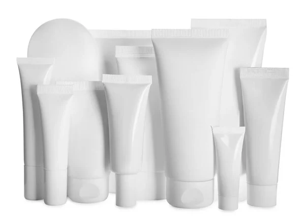 Leere Tuben Und Gläser Mit Kosmetikprodukten Auf Weißem Hintergrund — Stockfoto