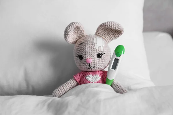 Cute Toy Bunny Sticking Plaster Thermometer Bed Children Hospital — Stock Photo, Image