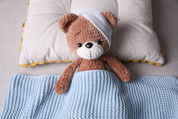 Cute Toy Bear Bandage Bed Children Hospital — Stock Fotó