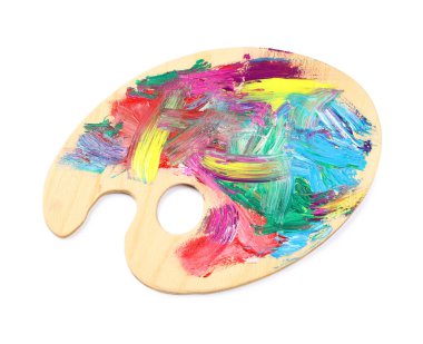 Tahta ressamın paleti, beyaza izole edilmiş karışık boyalar.