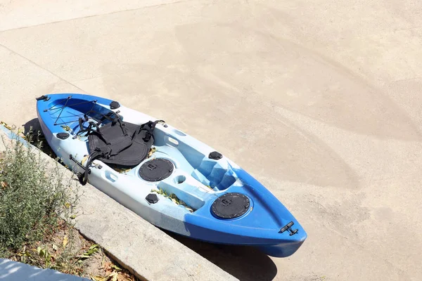 Bellissimo Kayak Luminoso All Aperto Sopra Vista Spazio Testo — Foto Stock