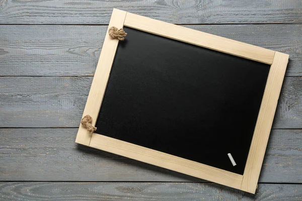 Clean Small Blackboard Piece White Chalk Grey Wooden Table Top — Stock Fotó