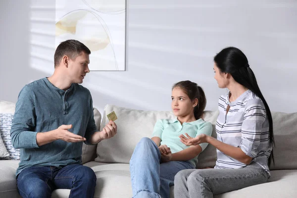 Parents Talking Teenage Daughter Contraception Home Sex Education Concept — Fotografia de Stock