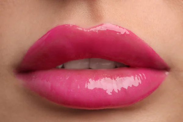 Junge Frau Mit Perfektem Lippen Make Nahaufnahme — Stockfoto