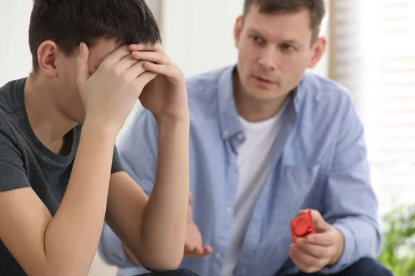 Father Talking His Teenage Son Contraception Home Sex Education Concept — Stock Photo, Image