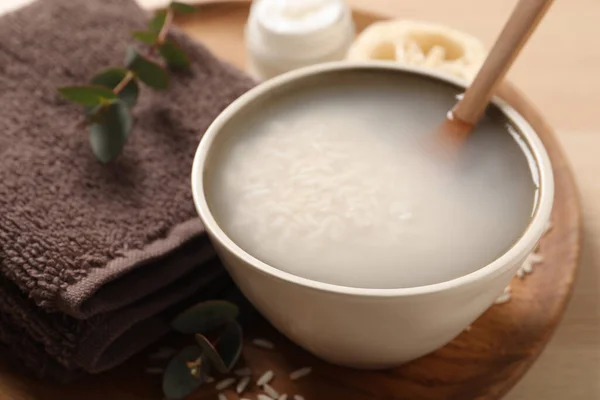 Bowl Soaked Rice Spoon Towel Wooden Tray Closeup — Foto de Stock