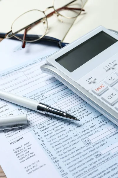 Kalkulačka Brýle Dokumenty Šablony Stole Detailní Záběr Účetnictví Daní — Stock fotografie