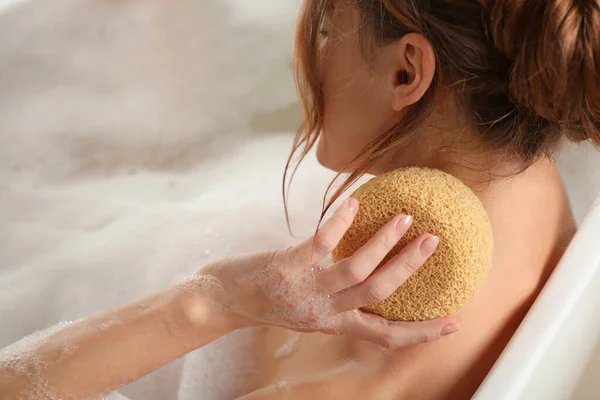 Woman Rubbing Neck Sponge While Taking Bath Closeup — Stock Photo, Image