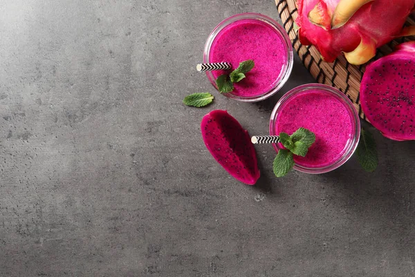 Delicious Pitahaya Smoothie Fruits Fresh Mint Grey Table Flat Lay — 스톡 사진