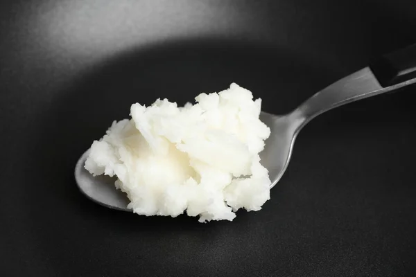 Frying Pan Coconut Oil Spoon Closeup — Stock Photo, Image