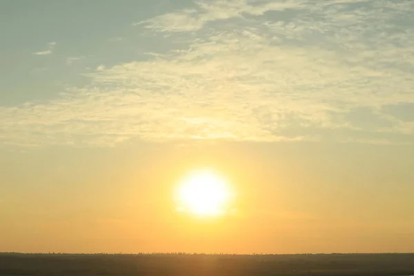 Vista Pitoresca Belo Céu Nebuloso Manhã — Fotografia de Stock