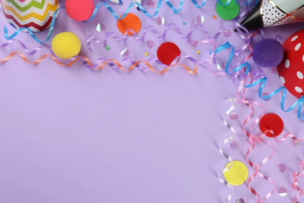 Flat Lay Composition Colorful Serpentine Streamers Confetti Violet Background Space — Fotografia de Stock