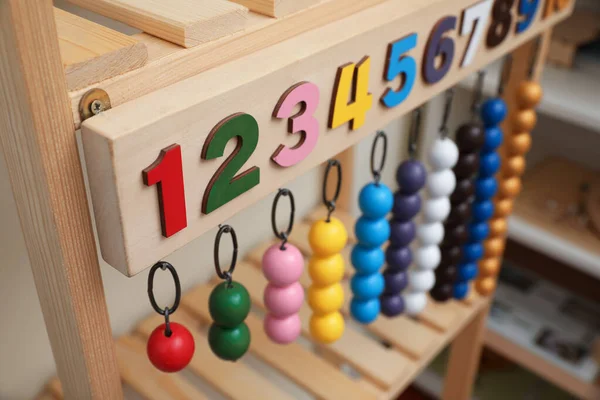 Montessori Juguete Con Líneas Cuentas Color Números Soporte Madera Habitación —  Fotos de Stock