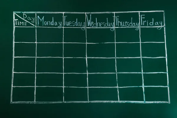 Zöld Táblára Rajzolt Heti Iskolai Menetrend — Stock Fotó