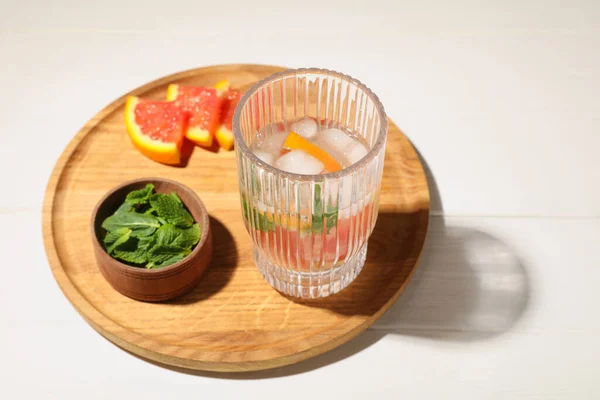 Delicious Refreshing Drink Sicilian Orange Mint Fresh Ingredients White Wooden — Fotografia de Stock
