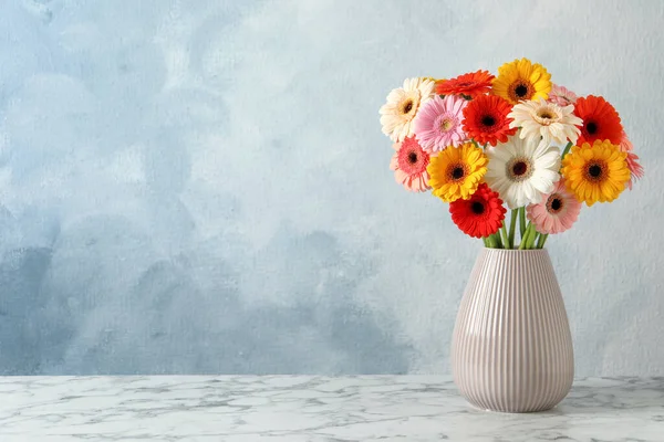 Bouquet Beautiful Colorful Gerbera Flowers Vase White Marble Table Light — Foto de Stock