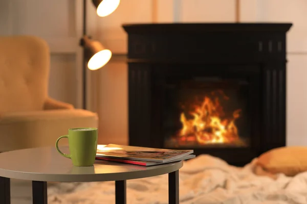 Cup Hot Drink Magazines Table Fireplace Home Space Text Cozy — Stock fotografie