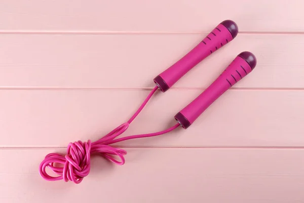 Skipping Rope Pink Wooden Table Top View Sports Equipment — Stock Photo, Image