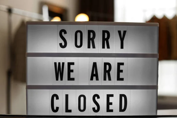 Lightbox Text Sorry Closed Hanging Glass Door Coronavirus Quarantine — Stockfoto