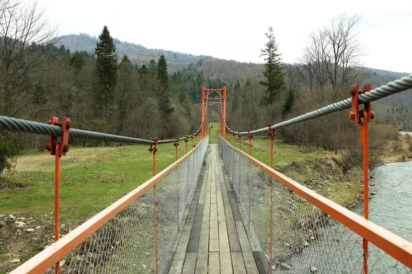 Crossing River Mountains View Bridge — Stock fotografie