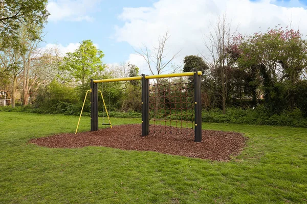 Beautiful Green Park Playground Outdoor Recreation — Stockfoto